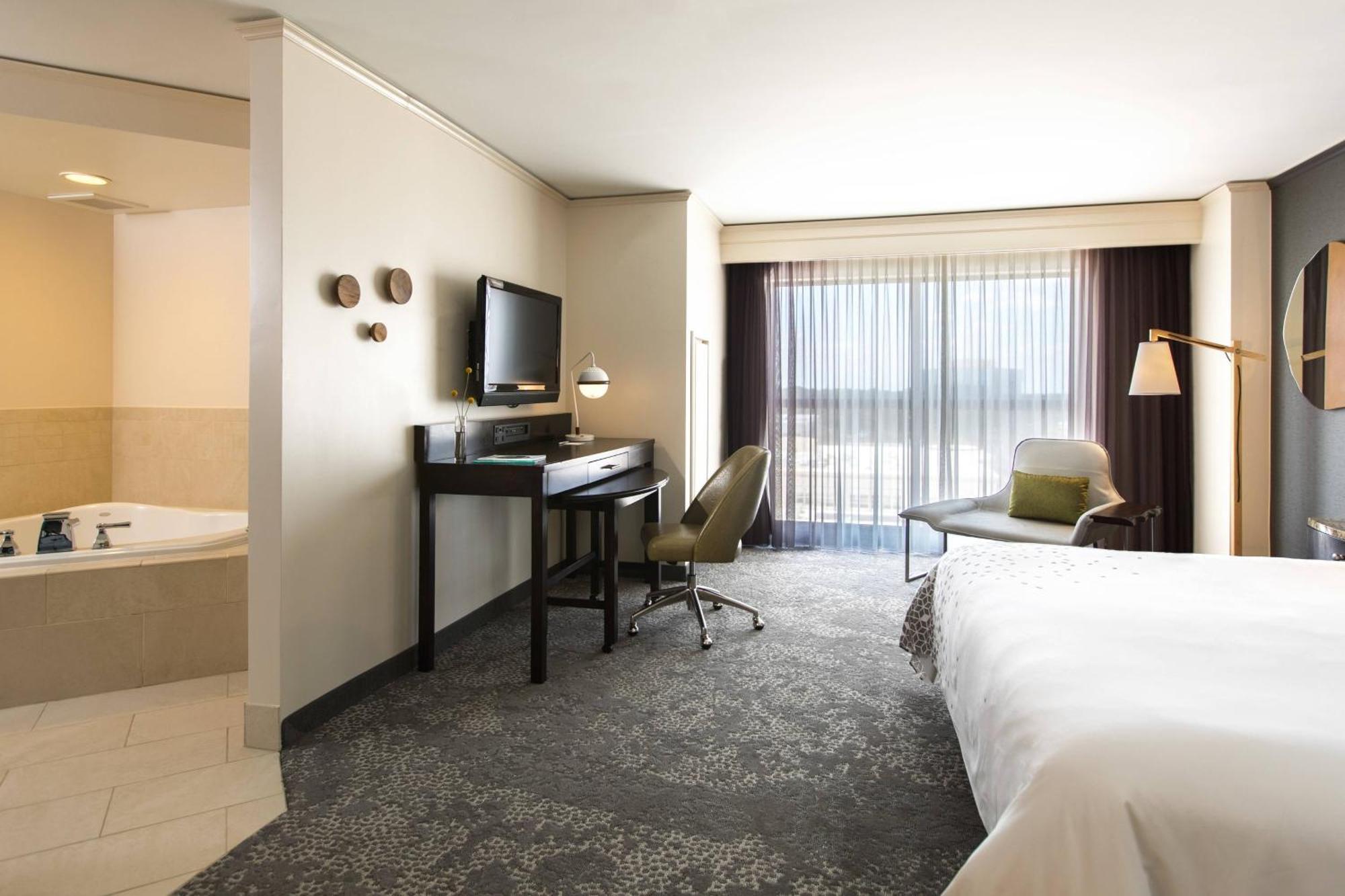 Renaissance Raleigh North Hills Hotel Eksteriør bilde