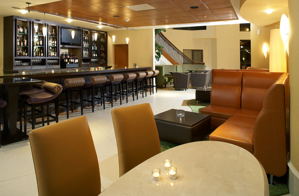 Renaissance Raleigh North Hills Hotel Eksteriør bilde