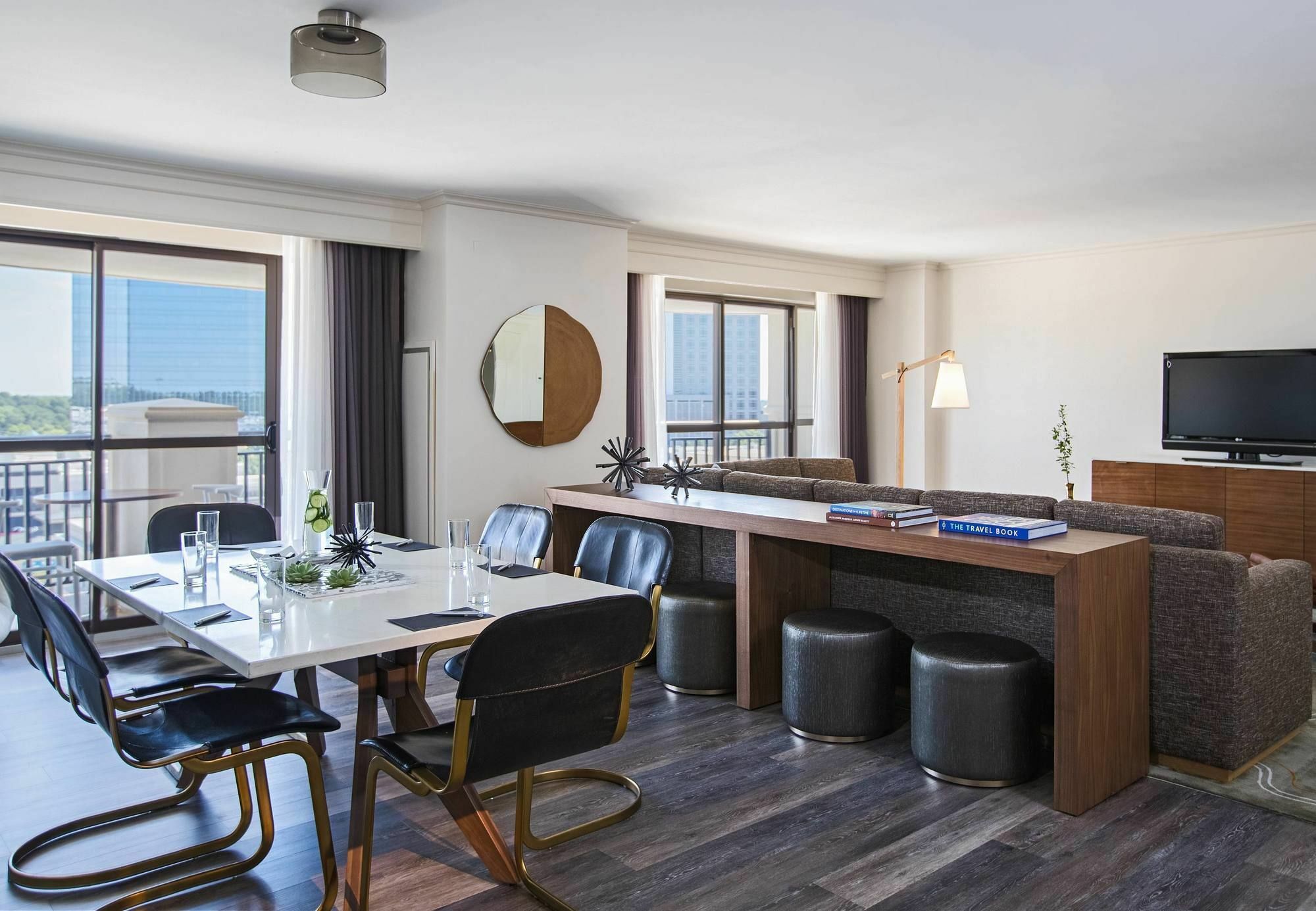 Renaissance Raleigh North Hills Hotel Eksteriør bilde